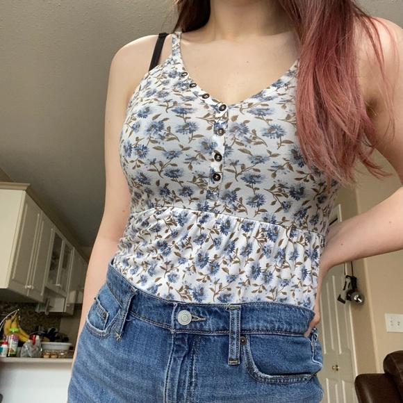 2 for 20 💚 American Eagle Floral Tank Top - Picture 3 of 5